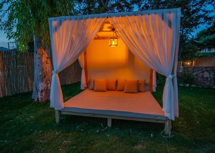 Vodina Lounge Отель Кайакёй